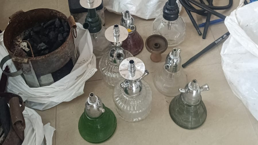 Illegal Hookah Bar Busted in Ahmedabad, Police Seize Tobacco Products Worth ₹37,600