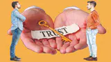 ઈશ્વરમાં ભલે ન માનો પણ તમને માણસમાં શ્રદ્ધા છે? ઈશ્વરમાં ભલે ન માનો પણ તમને માણસમાં શ્રદ્ધા છે?