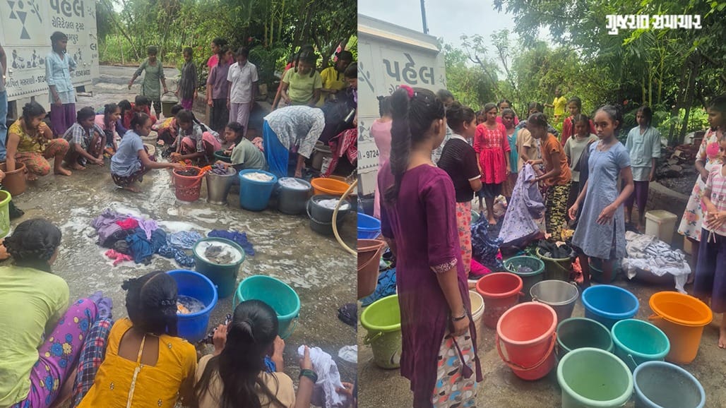 વલસાડમાં પૂર અસરગ્રસ્તો માટે આદિવાસી વિદ્યાર્થિનીઓની અનોખી સેવા