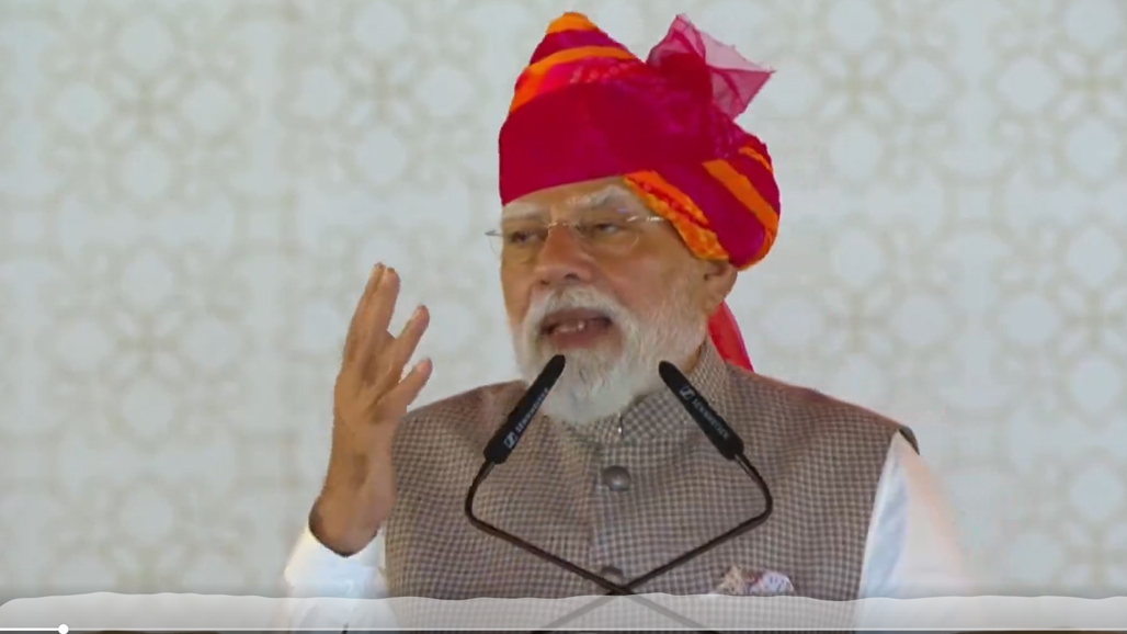 PM મોદી: વૈશ્વિક ઓઈલ સંકટમાં ભારત નહીં ફસાયું, જનતાને બચાવવા સરકારે વેઠ્યું નુકસાન