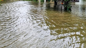 Flash Flood in Chhotaudepur Fills Heran River; Rajvasna Rubber Dam Overflows
