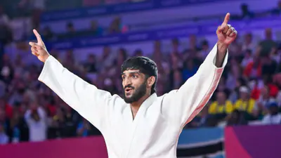 CWG 2026 : કોમનવેલ્થ ગેમ્સમાં ભારતે ઈતિહાસ રચ્યો, અસ્મિતા બાદ હર્ષ સિંહે પણ ભારતને આપ્યો ગોલ્ડ 1 CWG 2026 : કોમનવેલ્થ ગેમ્સમાં ભારતે ઈતિહાસ રચ્યો, અસ્મિતા બાદ હર્ષ સિંહે પણ ભારતને આપ્યો ગોલ્ડ 1