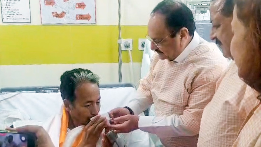 ઉપવાસ સામે સરકાર ઝૂકી: સોનમ વાંગચુકે કહ્યું- મને લેખિતમાં ખાતરી અપાઈ, સરકારે આ 3 માગ સ્વીકારી