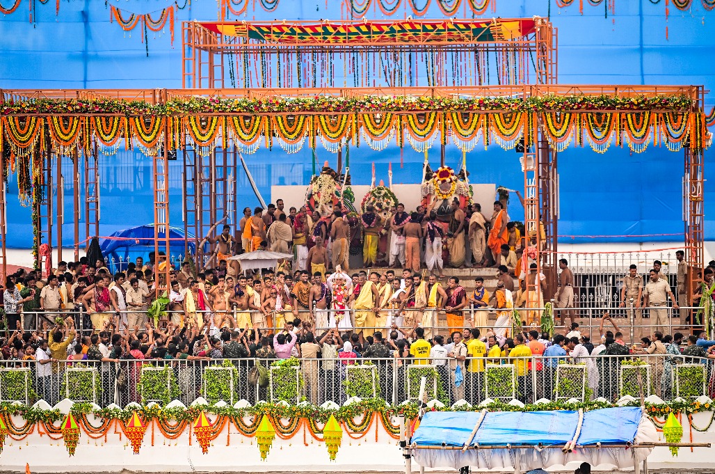 6 Gajapati Maharaja arrives at the Snana Mandap to perform the Raja-Niti and Chhera Panhara rituals during the Snana Yatra at the Shree Jagannath Temple, in Puri district of Odisha, on Monday, June 29, 2026.jpg