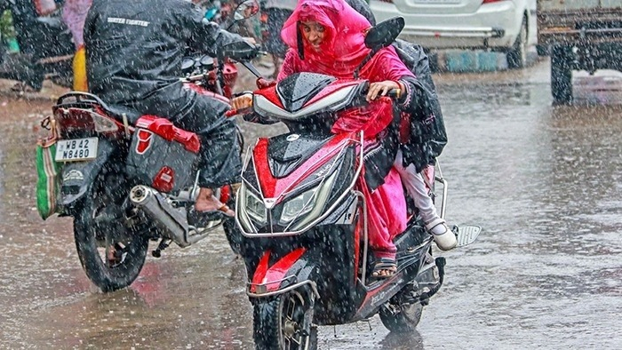 Calm Before the Storm: Today, just the drizzle, Tomorrow Gujarat Braces for Massive Downpour