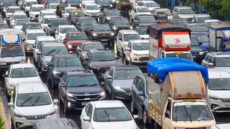Festive Season Starts with a Bang: Ahmedabad Auto Sales Jump 32% on Rath Yatra