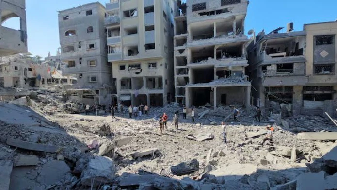 Breakthrough or Mirage? Trump Claims Historic Gaza Disarmament Deal, but Scepticism and Scars of Broken Truces Threaten Peace