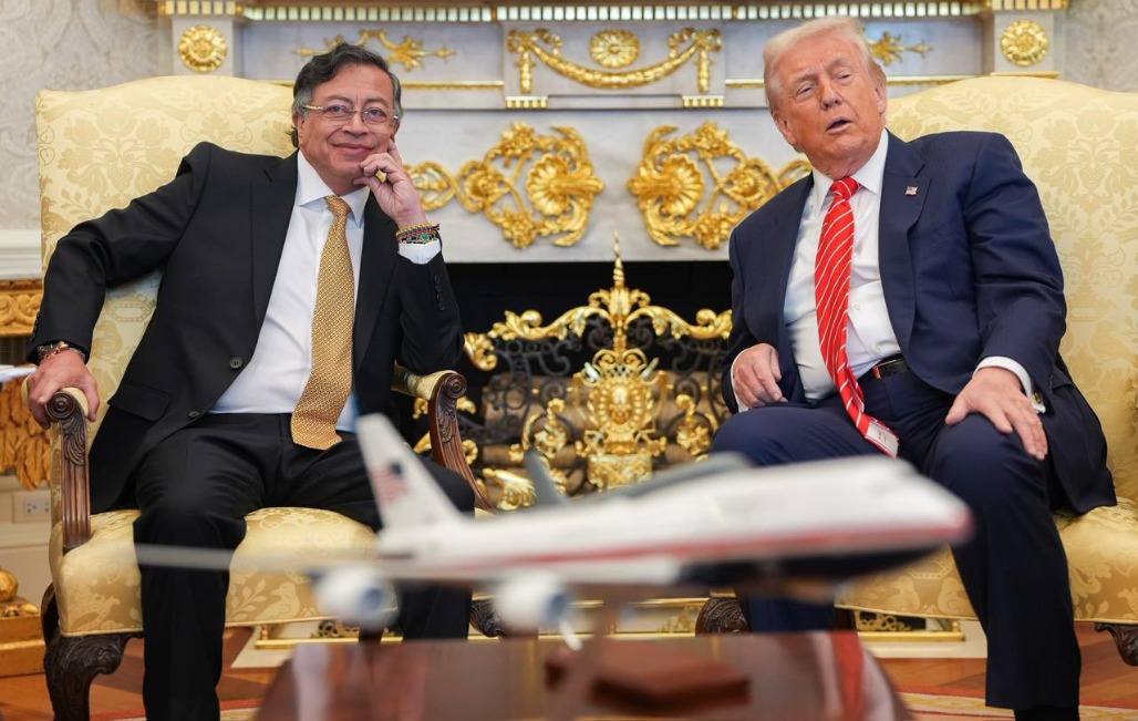 1 Colombian President Gustavo Petro Urrego meets U.S. President Donald Trump in the Oval Office of the White House on February 3, 2026.jpg