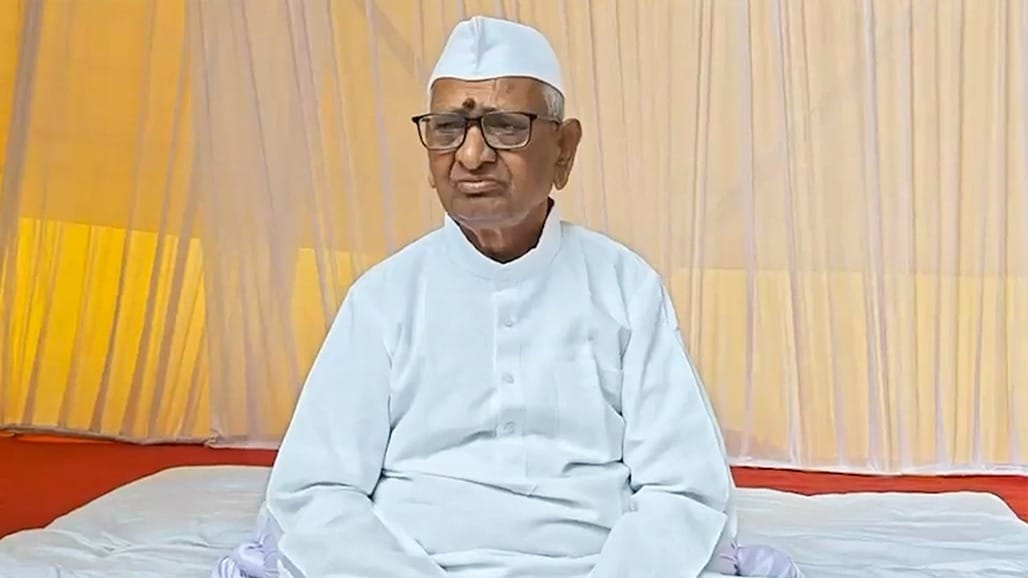 અણ્ણા હઝારે: "લોકશાહી દેશમાં સરમુખત્યારશાહી નહીં, સંવાદથી ઉકેલ"