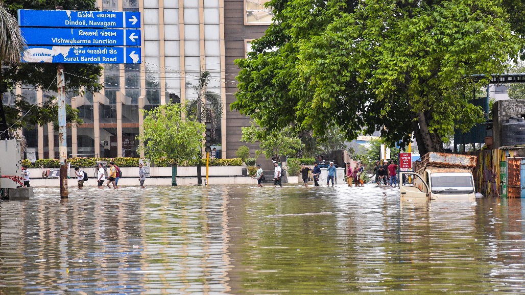 Surat Waterlogging after heavy rainfall-3.jpg
