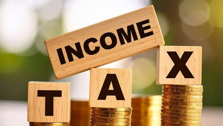 Hiding Foreign Income May Get Tougher as CBDT Links Overseas Assets to AIS