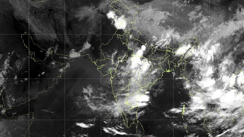 પાકિસ્તાનથી આવતા પવને ગુજરાતની ચિંતા વધારી! ચોમાસા પર લાગ્યું 'ગ્રહણ', સપ્ટેમ્બરમાં શું છે આગાહી?