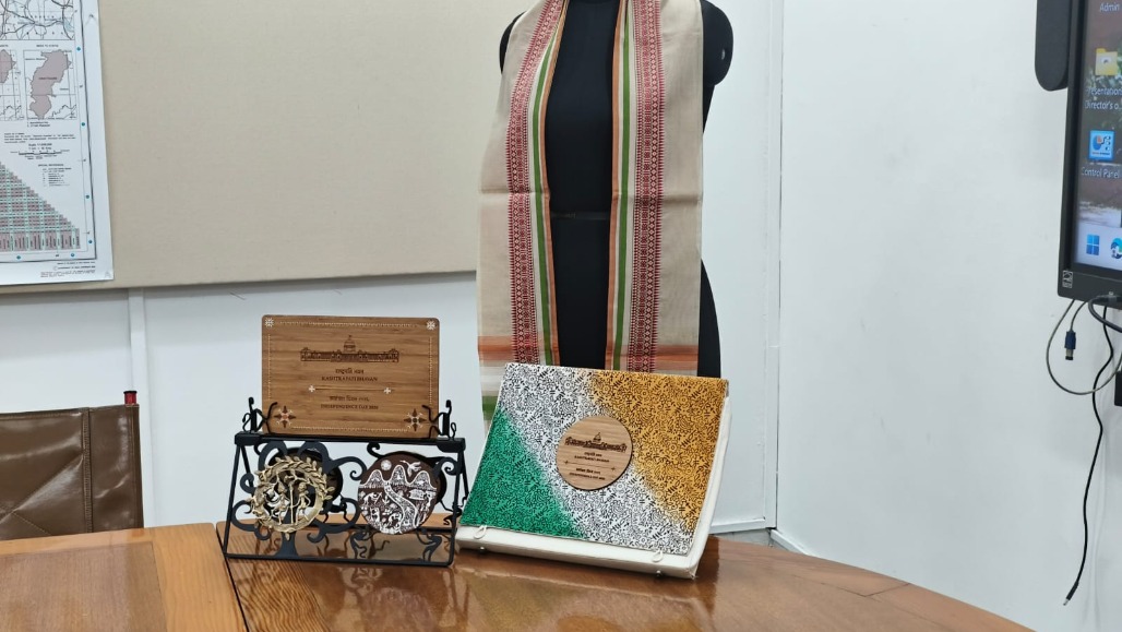 NID Ahmedabad Designs Independence Day Invitation Kit for Rashtrapati Bhavan