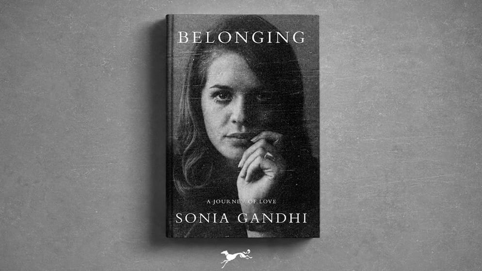 સોનિયા ગાંધીની આત્મકથા 'Belonging' લોન્ચ: રાહુલ ગાંધી થયા ભાવુક