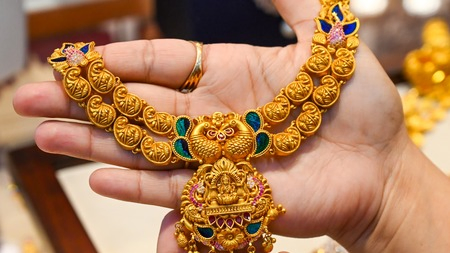 Gold Hits Seven-Week High As Safe-Haven Demand Counters Hopes Of US-Iran Deal