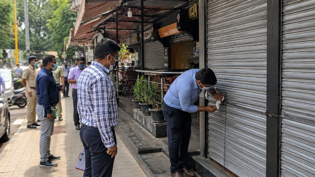 Ahmedabad Civic Body Seals 13 Food Outlets Over Footpath, Margin Encroachments