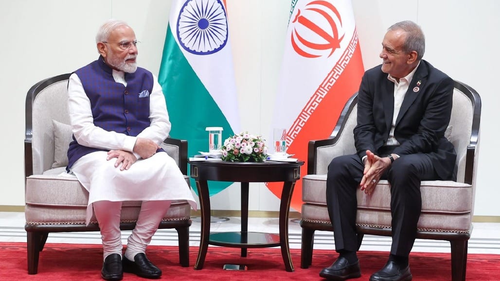 મધ્ય પૂર્વ તણાવ વચ્ચે PM મોદી અને ઈરાનના રાષ્ટ્રપતિની પ્રથમ મુલાકાત