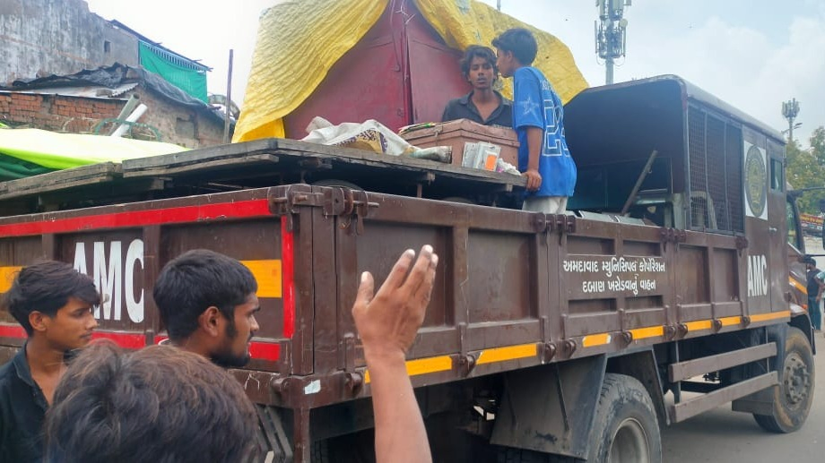 AMC, Shahibaug Police Clear Encroachments In Chamanpura During Joint Drive