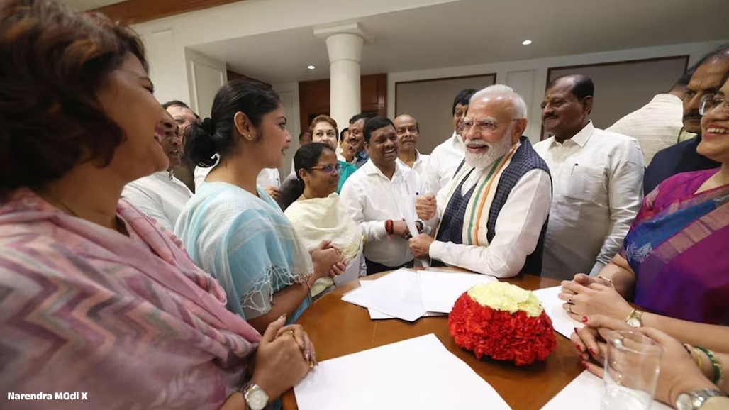 'ચિંતા ના કરશો, હું તમારી સાથે છું...', મમતા-ઉદ્ધવના બળવાખોર સાંસદોને PM મોદીનું આશ્વાસન