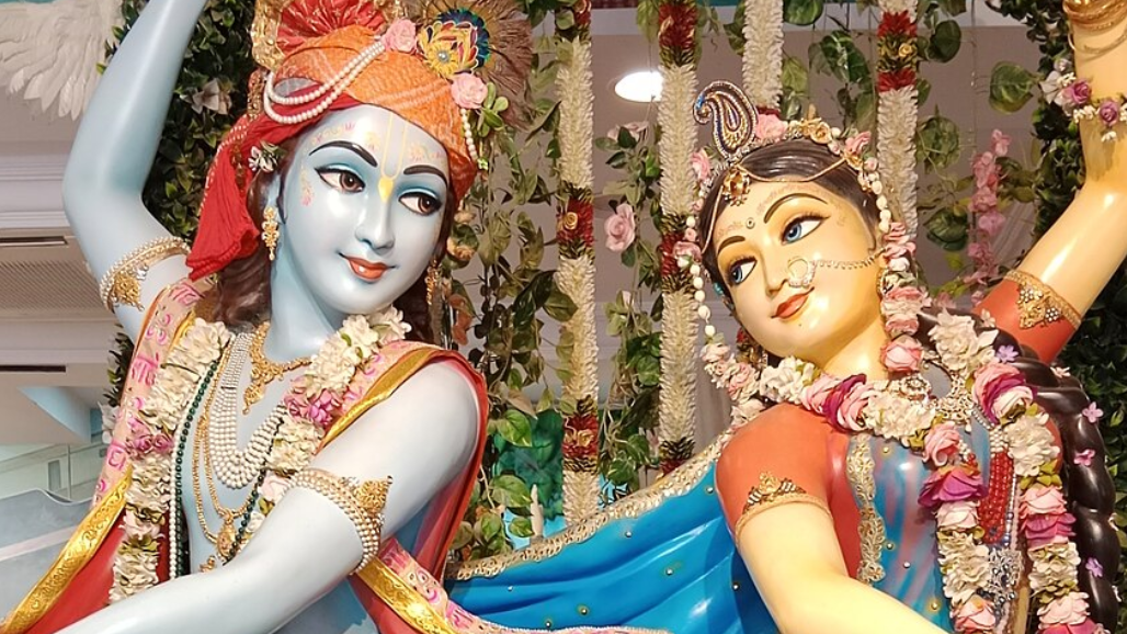 Vastu Tips: ઘરમાં રાધા-કૃષ્ણની તસવીર લગાવવાનો નિયમ શું છે? ભૂલથી પણ આ દિશામાં ન લગાવતા ફોટો