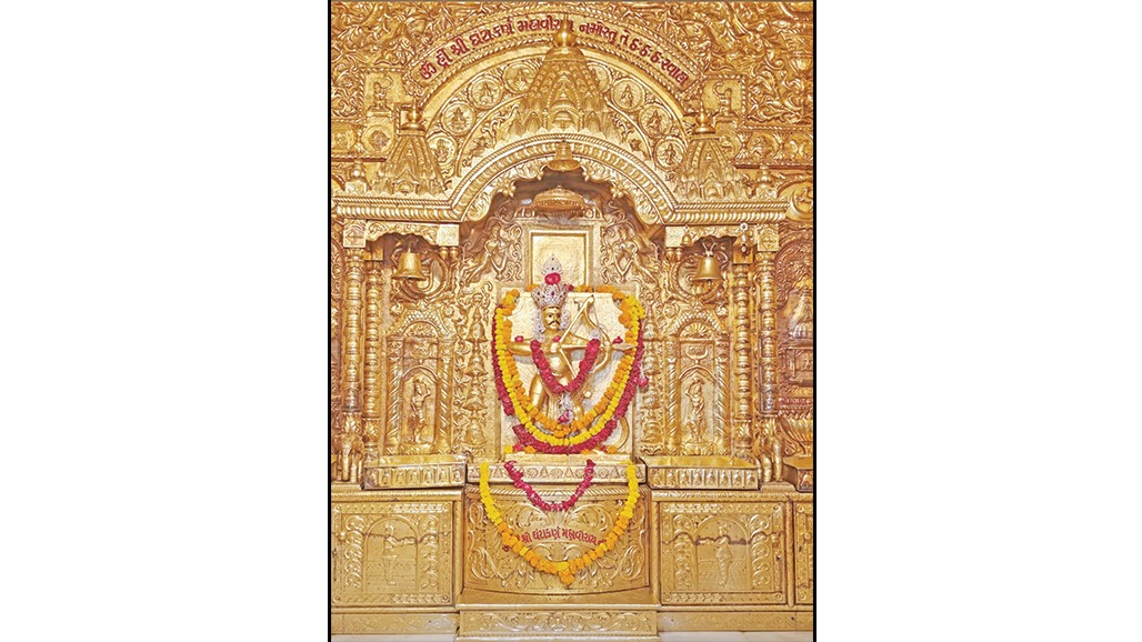 મહુડી : ચેતનાસભર જાગૃત ઘંટાકર્ણ સ્વામીનું સ્થાનક