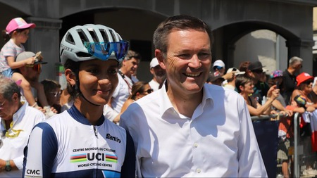Harshita Jakhar Becomes First Indian Woman to Feature at Tour de France Femmes