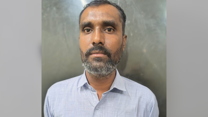 Amid Bhavnagar Liquor Tragedy, Amreli Cop Booked For Demanding ₹10,000 Bribe To Restart Liquor Business
