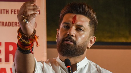 NDA Rift in Bihar: Chirag Paswan Seeks Jitan Ram Manjhi’s Resignation Over SC/ST Quota Stand