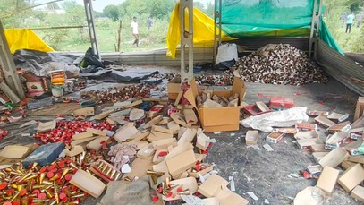 Ahmedabad Firecracker Shops Sealed After Ramol Blast May Reopen With Quantity Limits, AMC Sets Conditions