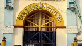 અમદાવાદ સાબરમતી જેલ વિવાદ: નકલી વકીલ બની આરોપીને મળનાર હરેશ મુલચંદાની અને જવાબદાર જેલ સ્ટાફને છાવરવાનો પ્રયાસ!