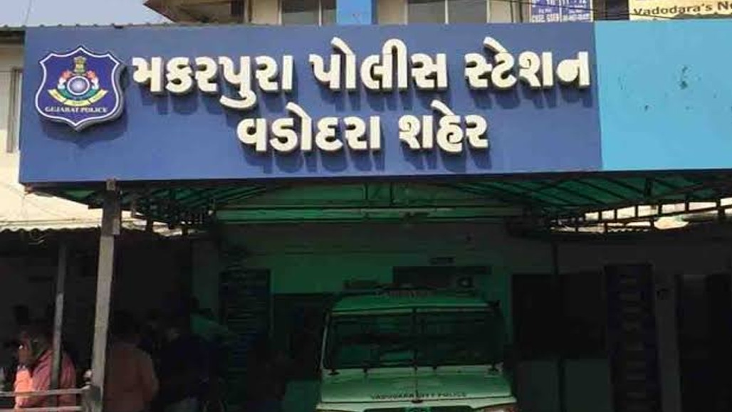 તરસાલીની મોબાઇલ શોપના માલિકે ગ્રાહકનો મોબાઇલ ફોન પડાવી લીધો