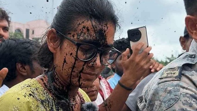 Ink Thrown at AISA Leader Neha Bora During Ranchi Students' March to Jharkhand Assembly