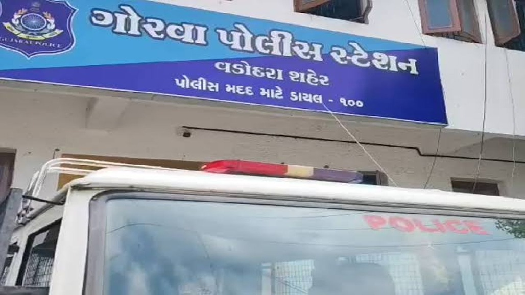 ઢોર પકડવાની કામગીરી દરમિયાન ઘર્ષણ : પશુપાલકોએ ઈન્સ્પેક્ટર પર લાકડી વડે હુમલો કરી મારી નાખવાની ધમકી આપી