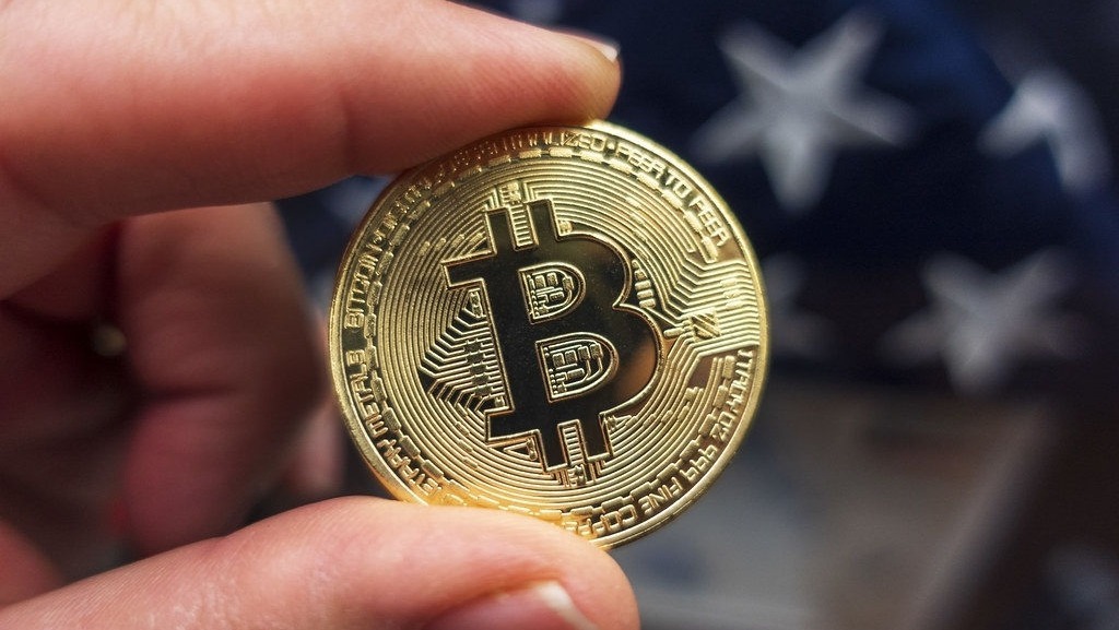 Not the Gold But Bitcoin Is The Winner So Far: Treasury Yield Plunge Triggers 27% Bitcoin Surge