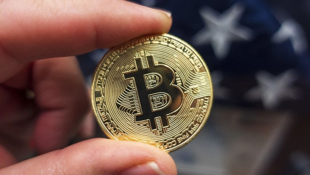 Not the Gold But Bitcoin Is The Winner So Far: Treasury Yield Plunge Triggers 27% Bitcoin Surge