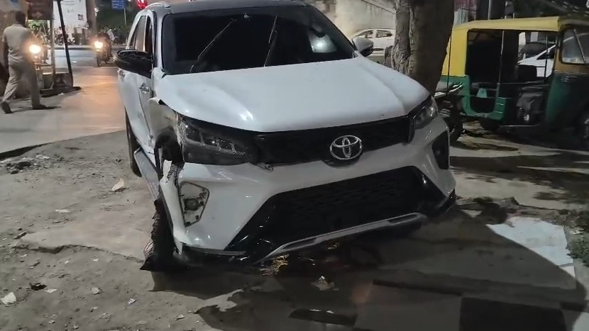 Attackers Ram Fortuner Thrice, Open Fire Near Nagalpur Chowkdi In Mehsana; Two Injured