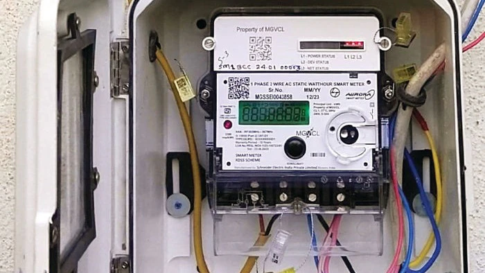 Gujarat Smart Meter Rollout Hits Hurdles as Only 50 Lakh of 1.64 Crore Target Installed