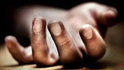 Decomposed body with facial injuries found in Vadodara's GSFC Township 1 Decomposed body with facial injuries found in Vadodara's GSFC Township 1