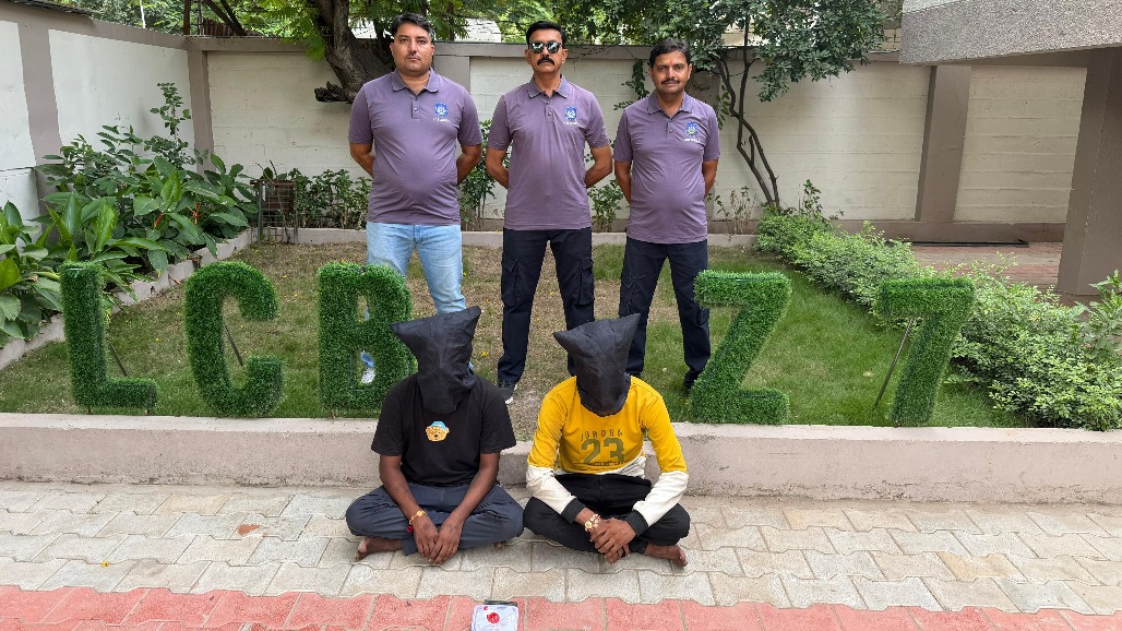 Madari Gang Members Posed As ‘Bhuvas’ To Dupe Temple Devotee In Ahmedabad; Two Held