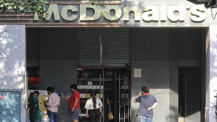 મુંબઈ કોલાબા McDonald'sનું લાયસન્સ સસ્પેન્ડ, FDAએ સ્વચ્છતાના અભાવે લીધા સખત પગલાં