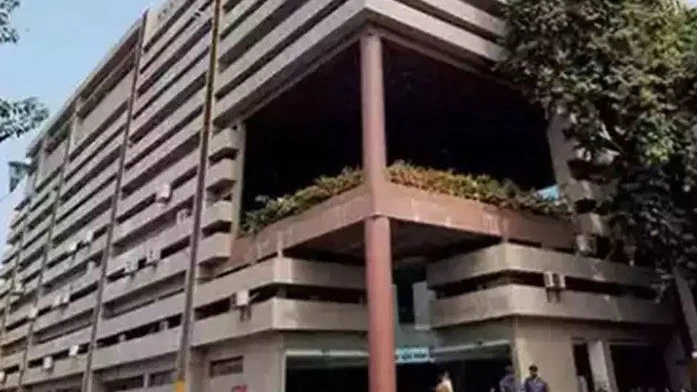 Ahmedabad Traffic Overhaul After High Court Rap: AMC Forms 5 Special Teams, But 'Additional Charge' Model Raises Questions