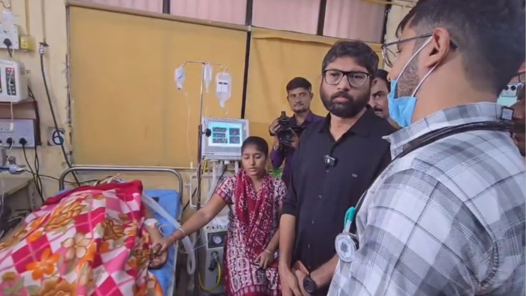 મેવાણી.jpg