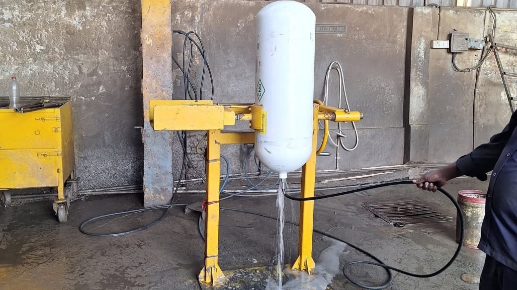 CNG કારના સિલિન્ડરનું હાઈડ્રો ટેસ્ટ જરૂરી