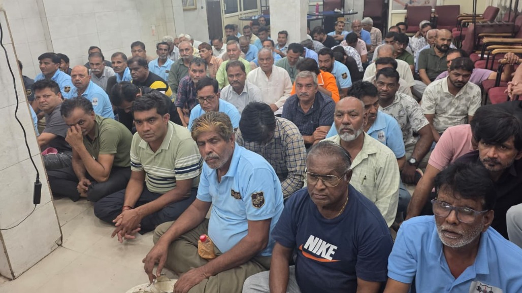 Mega Raid In Ahmedabad: SMC Busted Massive Gambling Den in Dariyapur, Detains 187