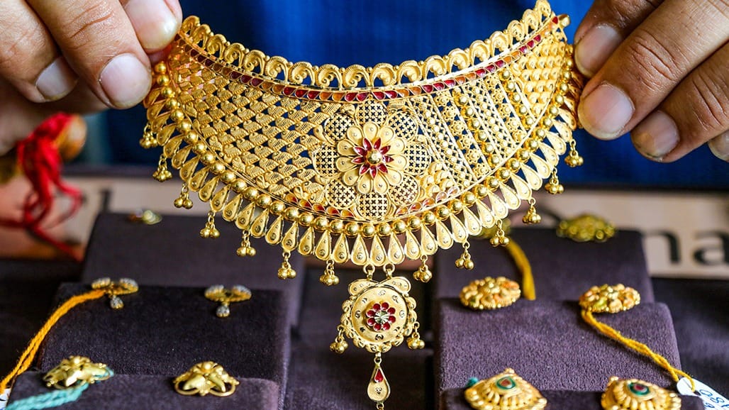 સોના-ચાંદીના ભાવમાં અચાનક તેજી