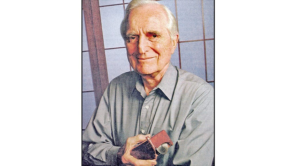કોમ્પ્યુટર માઉસના શોધક Douglas Engelbart: એક ઐતિહાસિક શોધ