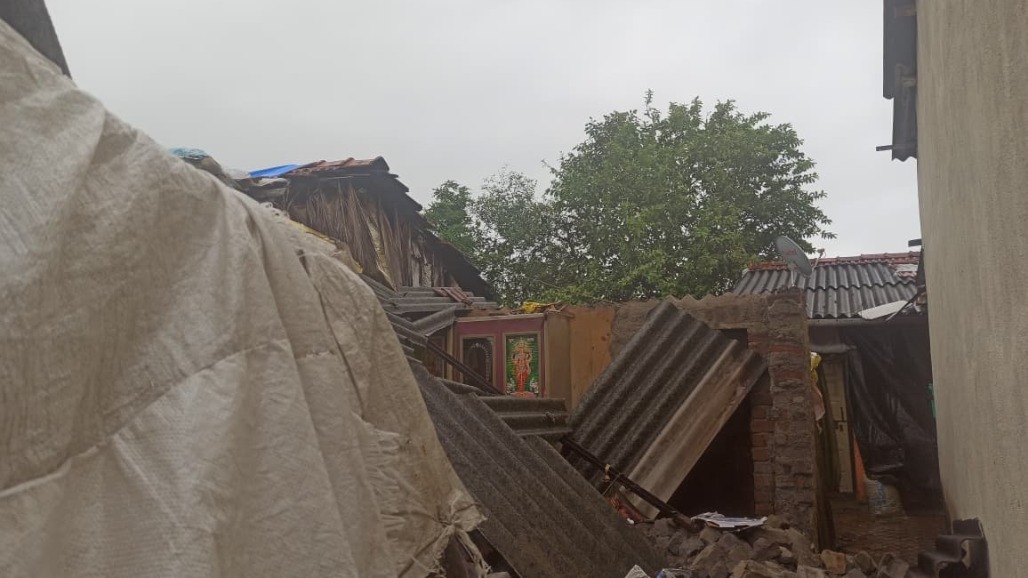 Three Women Injured After 15-Year-Old Government House Collapses in Navsari Village