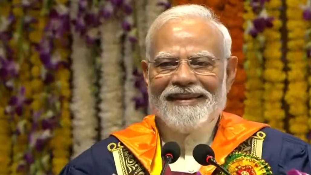 PM મોદી IIT દિલ્હીમાં: 'હું બાબા બાગેશ્વર તો નથી...'