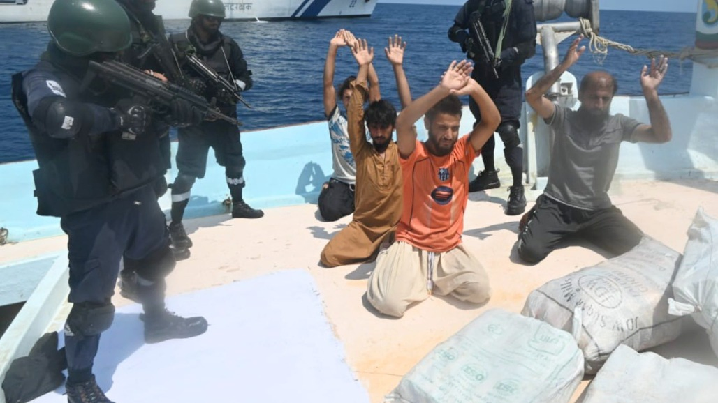 Gujarat ATS, Coast Guard Seize 526 Kg Drugs Worth Over ₹3,000 Crore In Arabian Sea; 5 Pakistanis Held