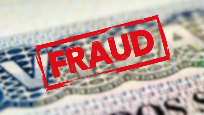 Ahmedabad Couple Loses ₹1.89 Lakh in Cyber Fraud Over Credit Card Reward Points